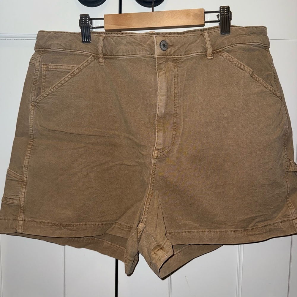 Khaki Cargo Hi-Rise 90s Boyfriend Short